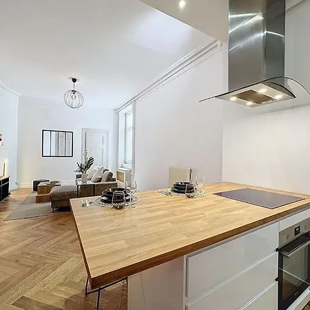My Victor Hugo 2 Apartament *